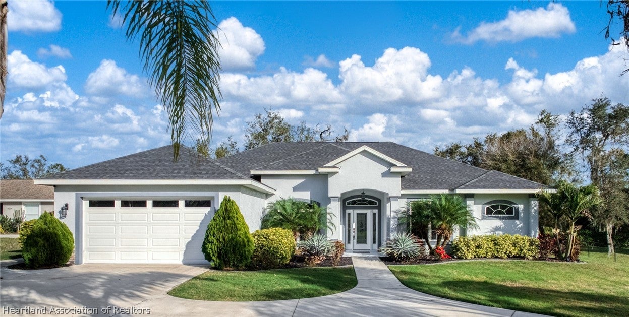 6008 Lake Regency Ln, Sebring, FL 33875