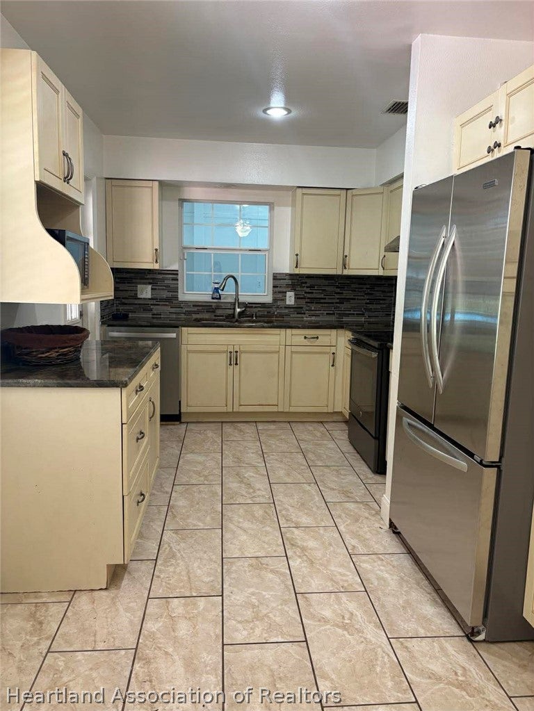 6041 Arbuckle Creek Rd, Sebring, FL 33870 photo