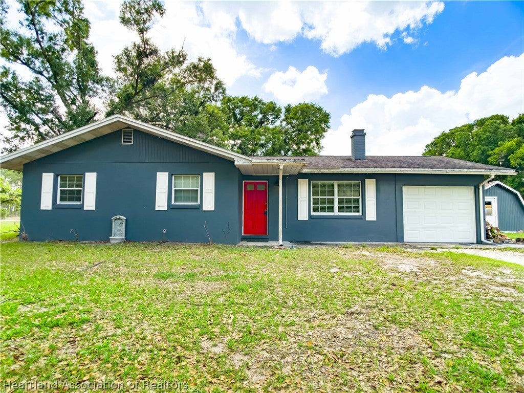 6041 Arbuckle Creek Rd, Sebring, FL 33870