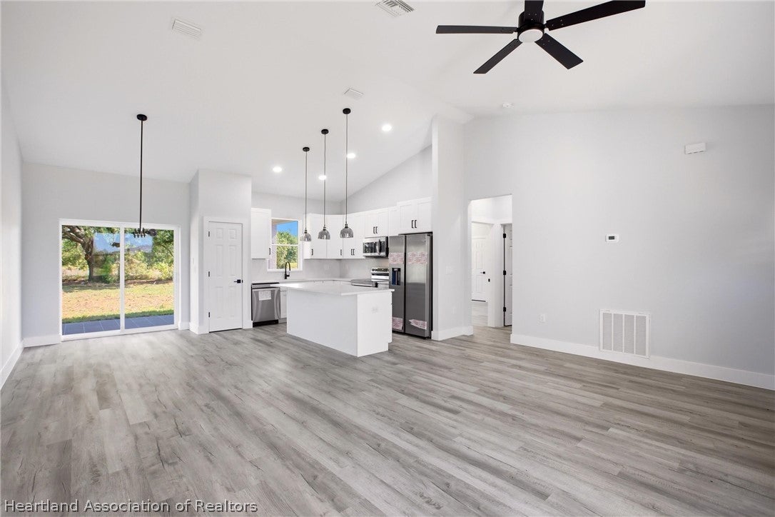 1313 Blue Heron Dr, Sebring, FL 33876 photo