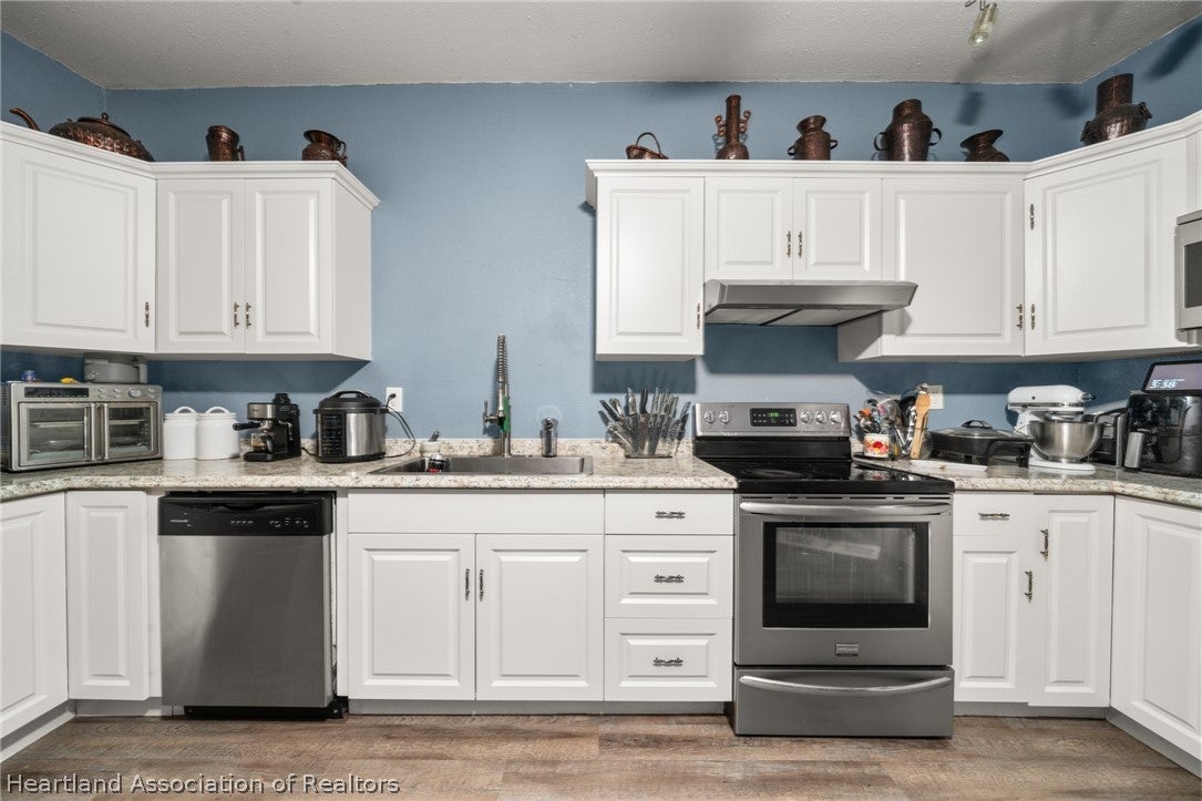 2010 Varsity Terrace, Lorida, FL 33857 photo