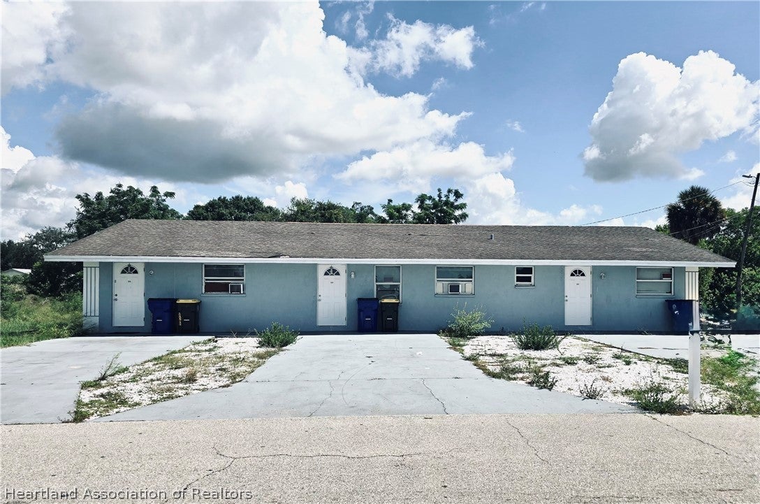 302 Garrett Rd, Avon Park, FL 33825