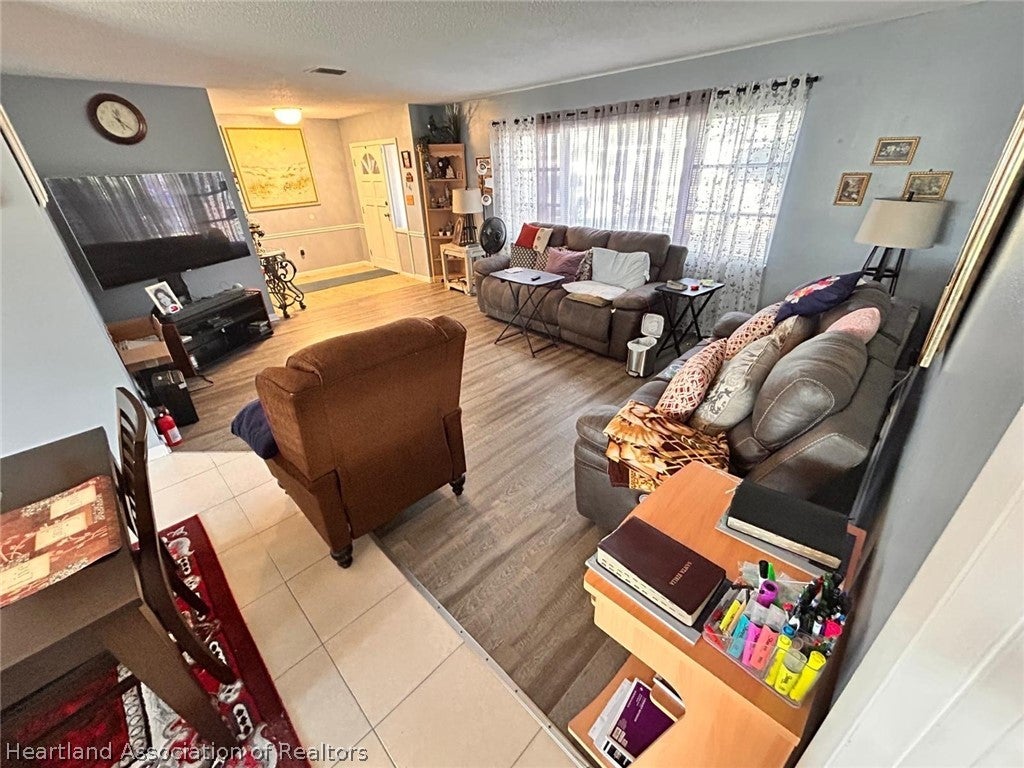 195 Lake Drive Blvd, Sebring, FL 33875 photo