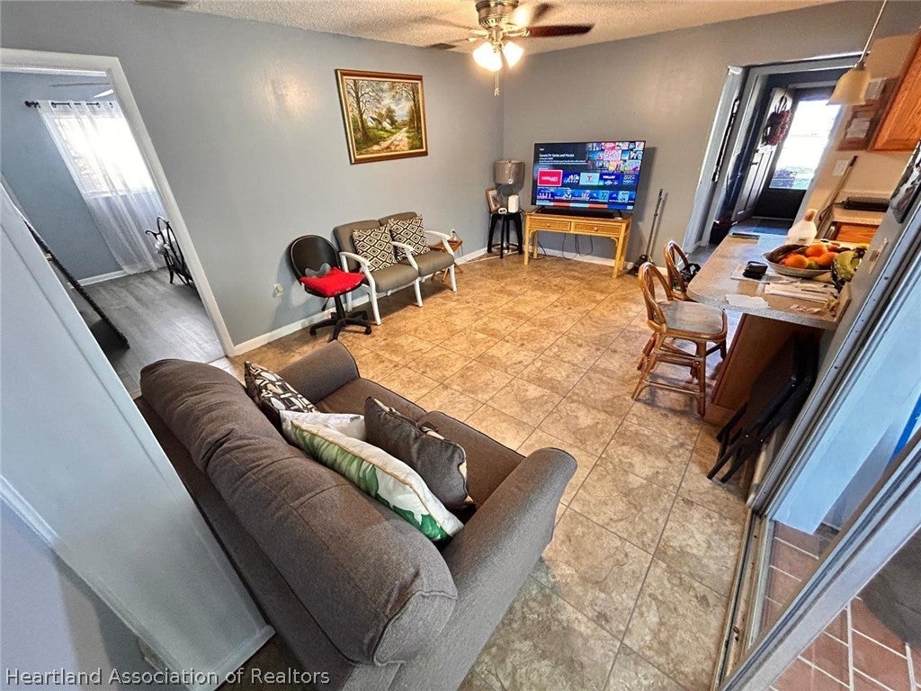 195 Lake Drive Blvd, Sebring, FL 33875 photo