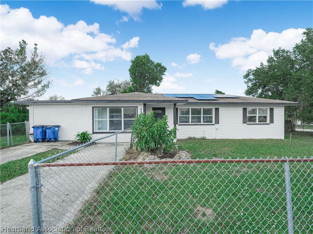 1335 Glenwood Ave, Sebring, FL 33870 photo