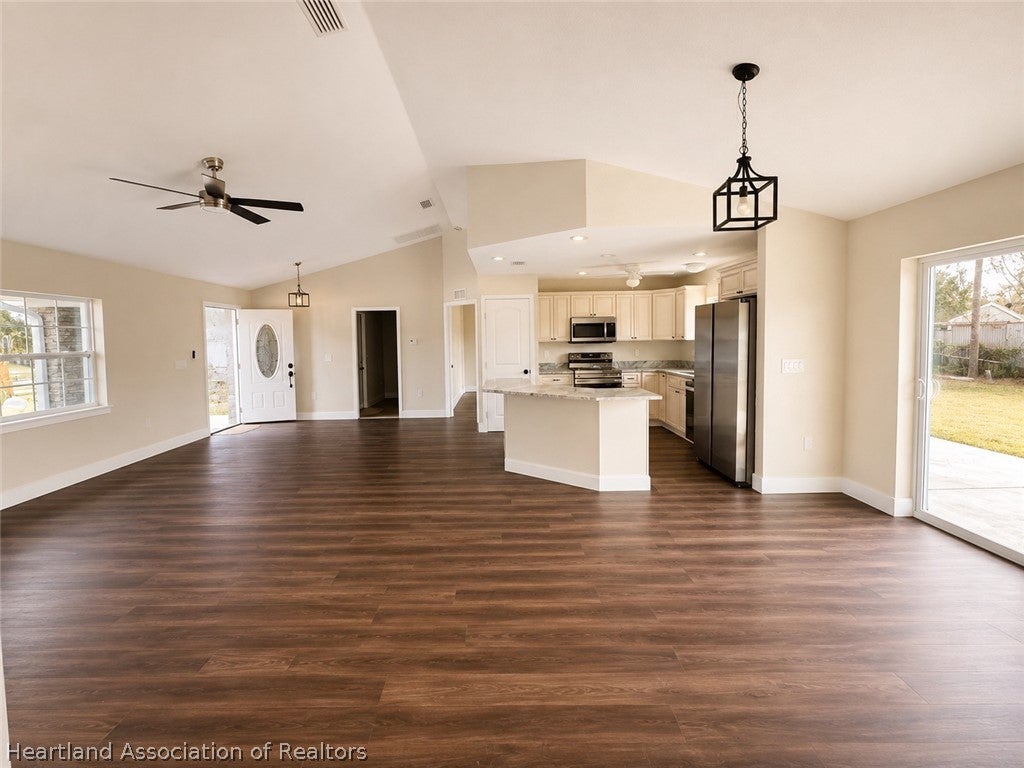 3225 Mildred St, Sebring, FL 33875 photo
