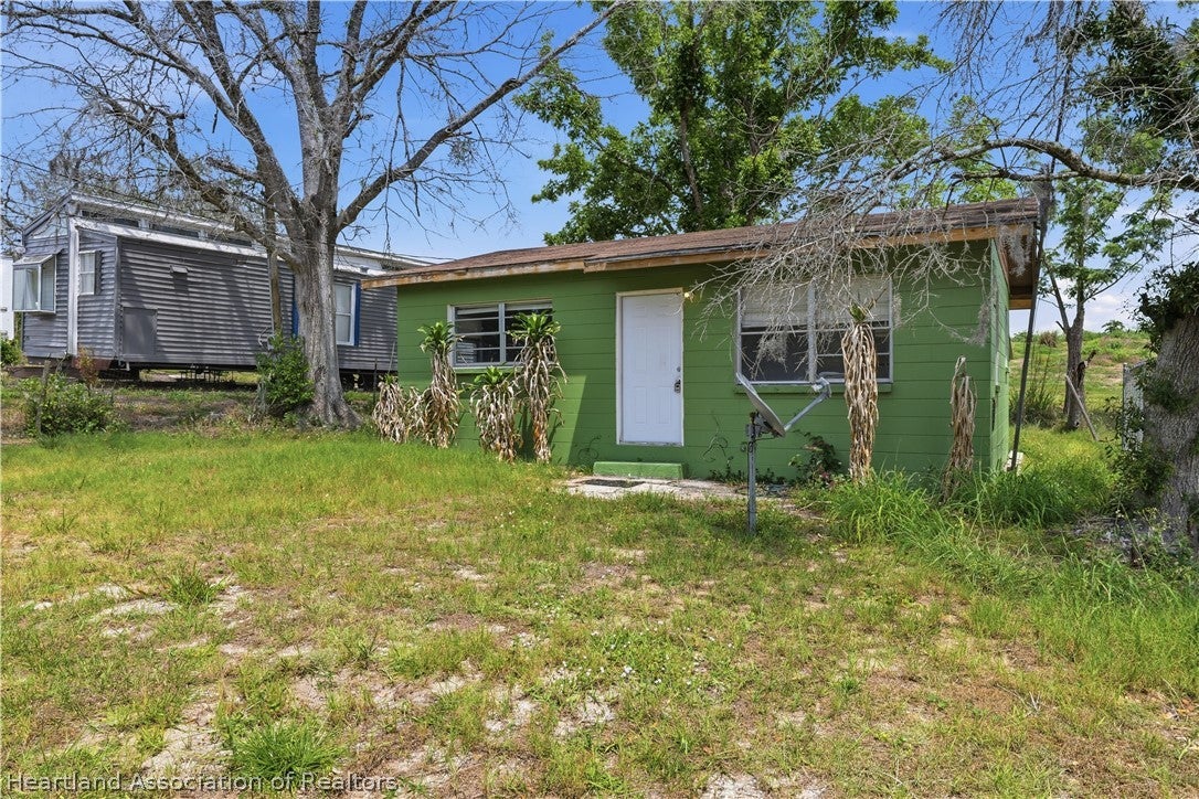 4610 Weeping Willow Ave, Sebring, FL 33870 photo