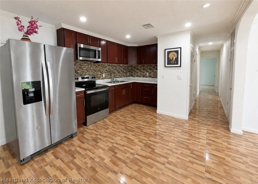 2001 Roseland Ave, Sebring, FL 33870 photo