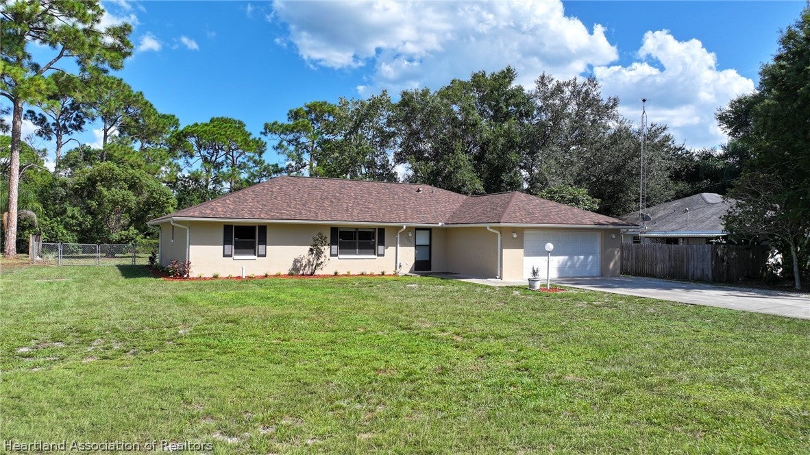1811 Citadel St, Lake Placid, FL 33852