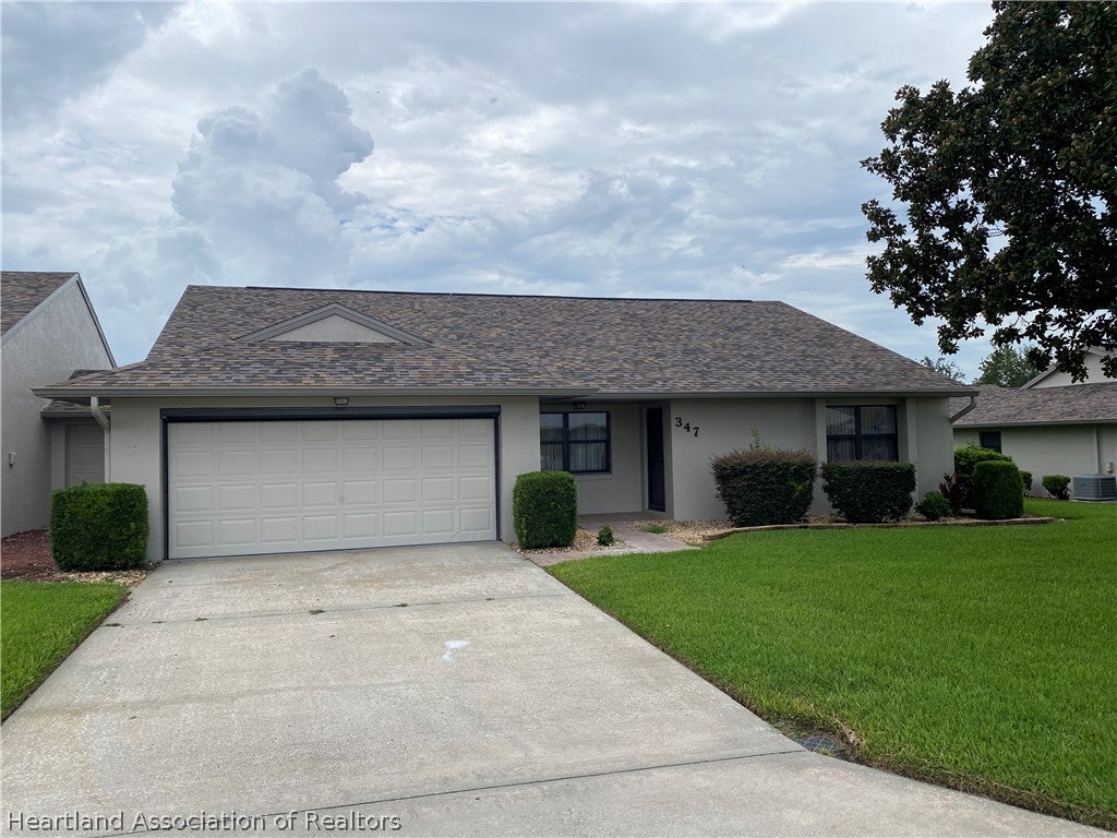 347 Grove Cir, Avon Park, FL 33825