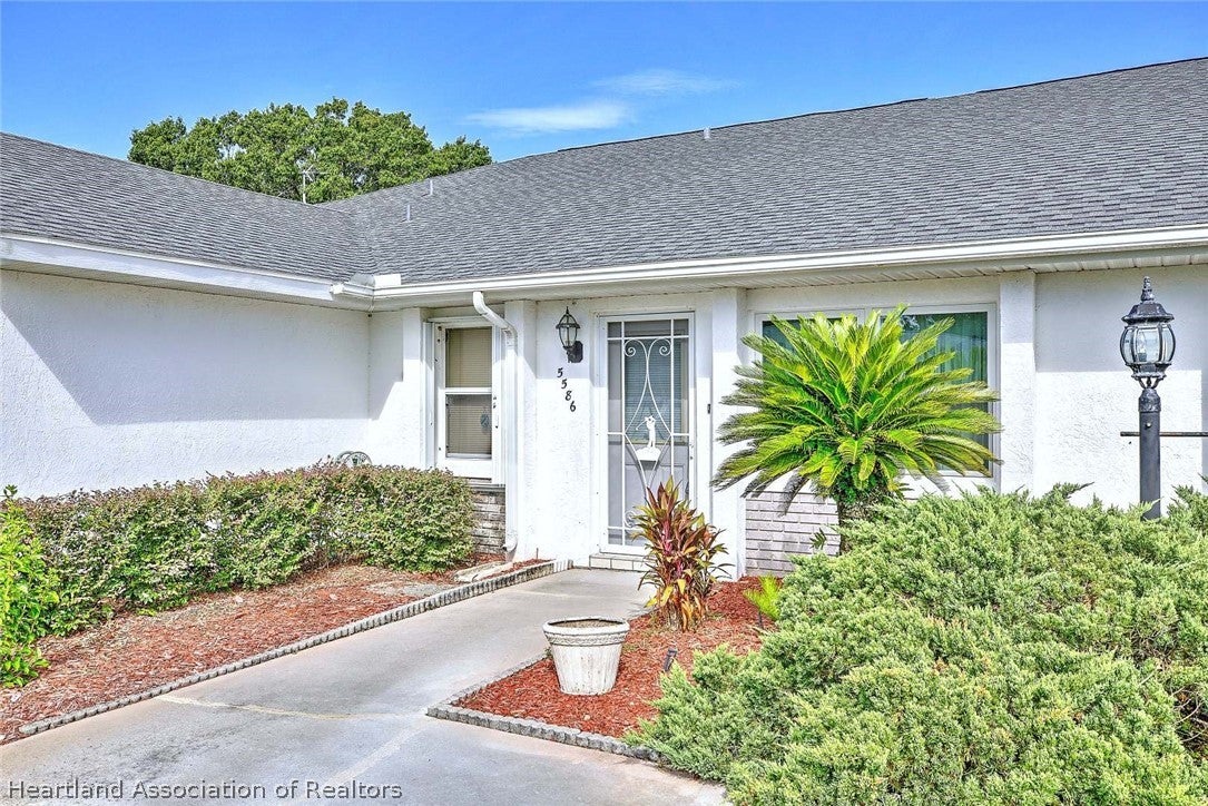 5586 Matanzas Dr, Sebring, FL 33872 photo