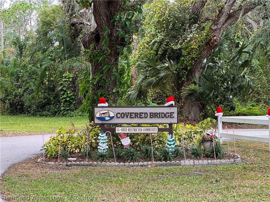10469 High Grove Ave, Lake Placid, FL 33852 photo