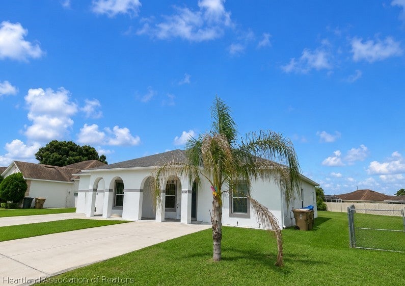 828 Abbeville Ct, Kissimmee, FL 34759 photo