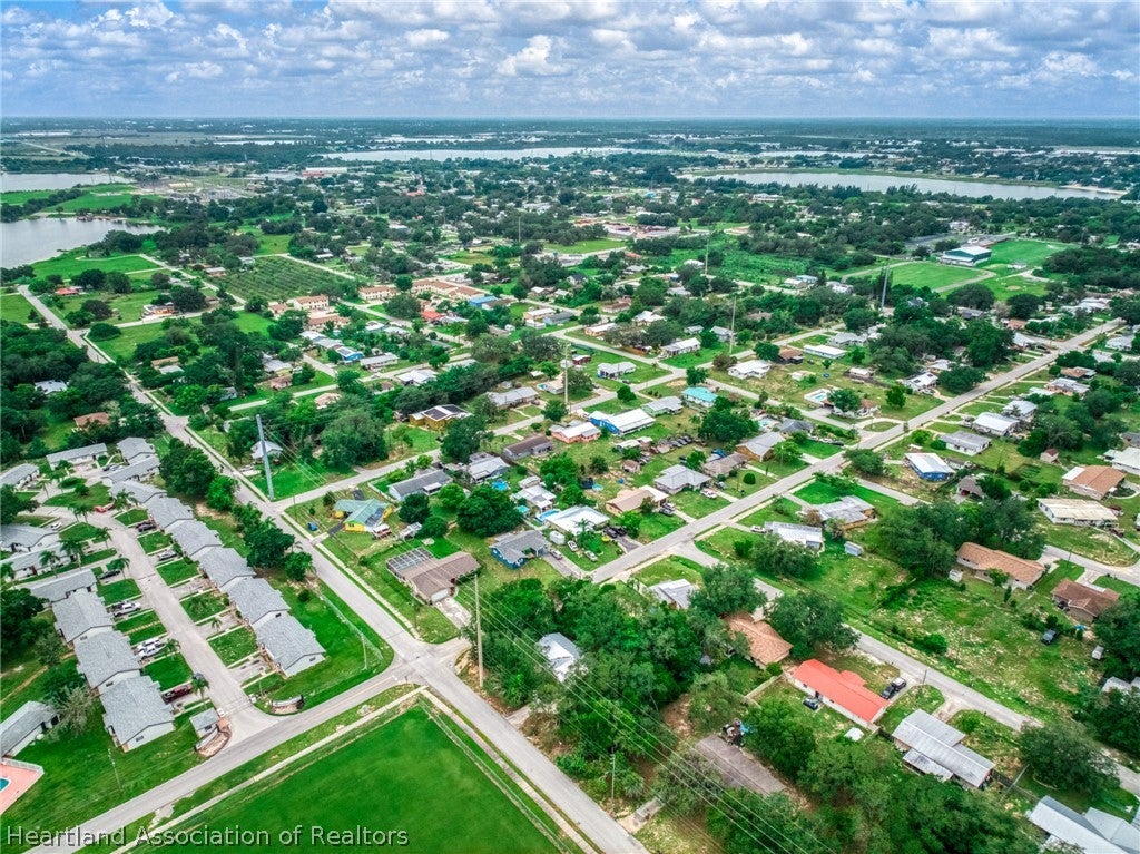 312 S Lotela Ave, Avon Park, FL 33825 photo