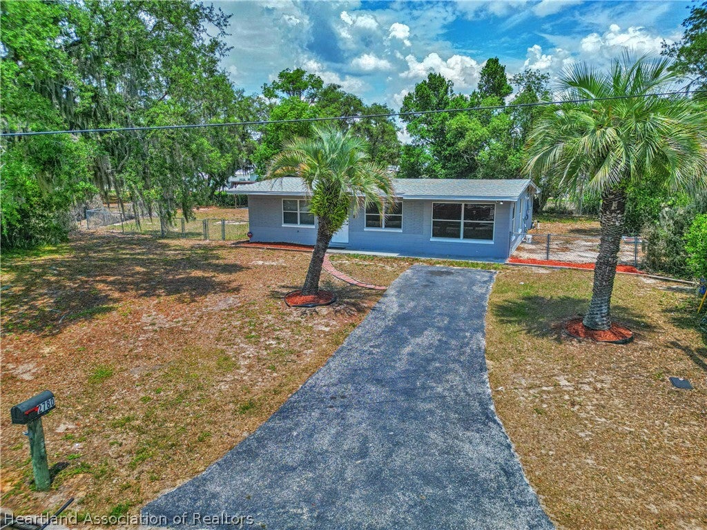 2780 N Seneca Dr, Avon Park, FL 33825 photo