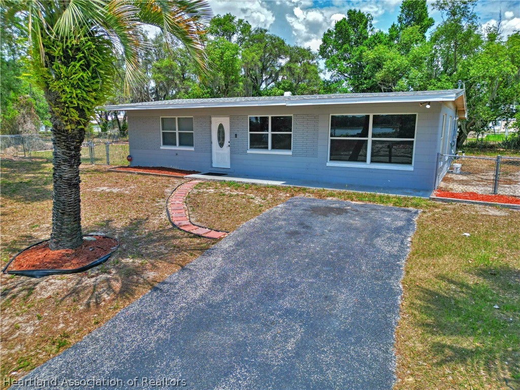 2780 Seneca Dr, Avon Park, FL 33825