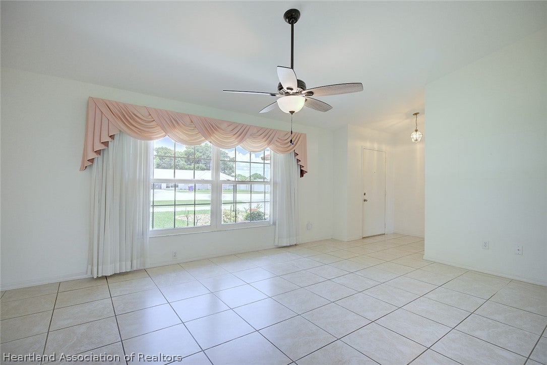 3909 Sebring Pkwy, Sebring, FL 33870 photo