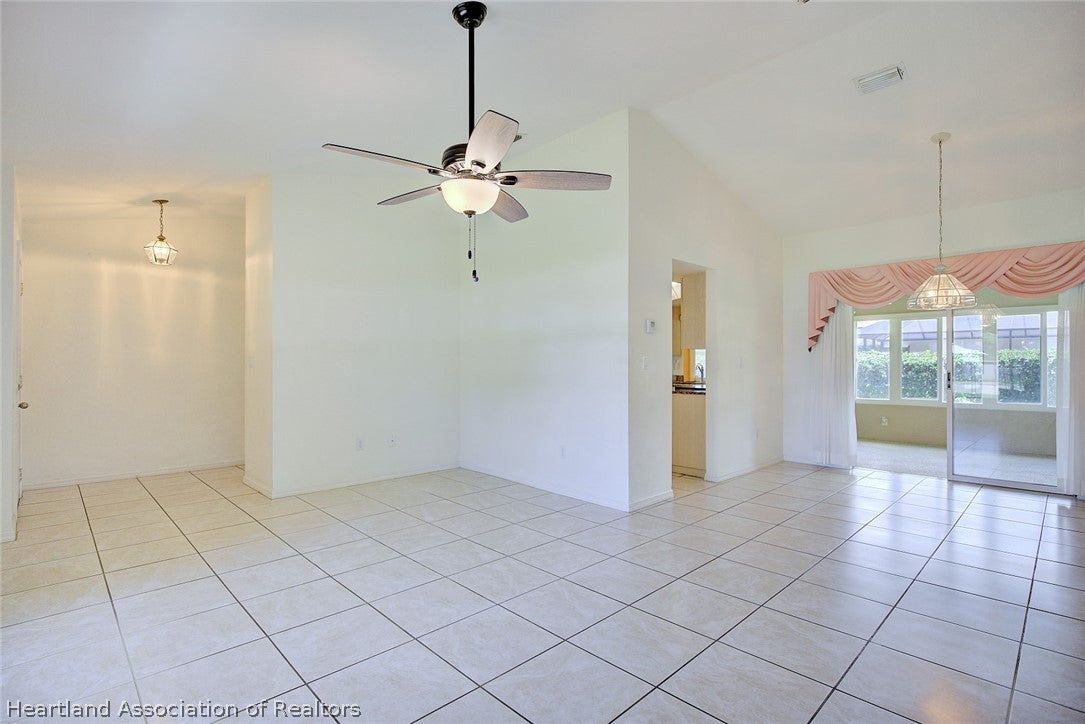 3909 Sebring Pkwy, Sebring, FL 33870 photo
