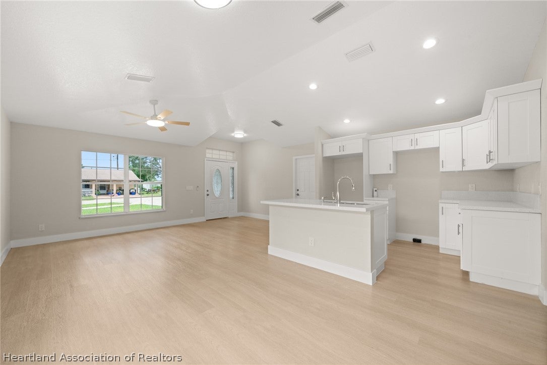 504 WL Kirkland St, Avon Park, FL 33825 photo