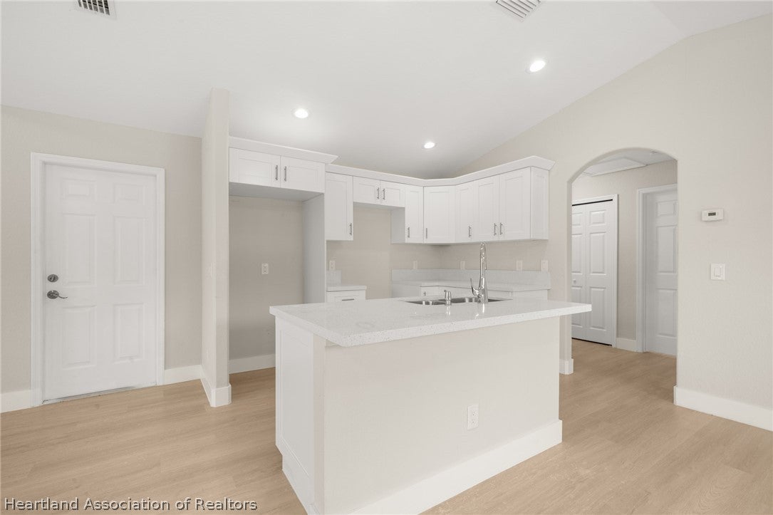 504 WL Kirkland St, Avon Park, FL 33825 photo