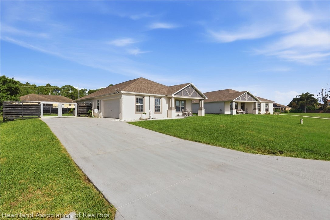 4502 Boston St, Sebring, FL 33872 photo