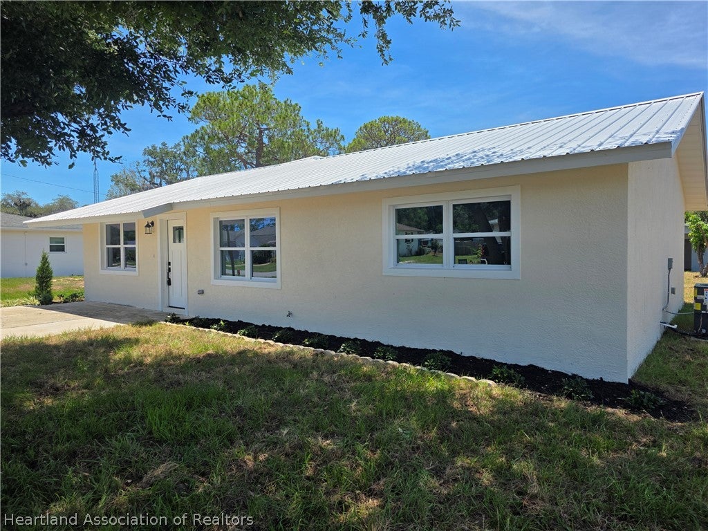 206 Quail Ave, Sebring, FL 33870 photo