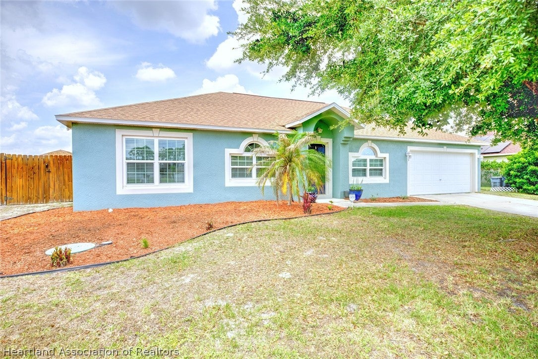 4710 Tarrega St, Sebring, FL 33872 photo
