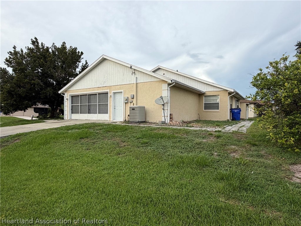 123 Friendly Cir, Sebring, FL 33876 photo
