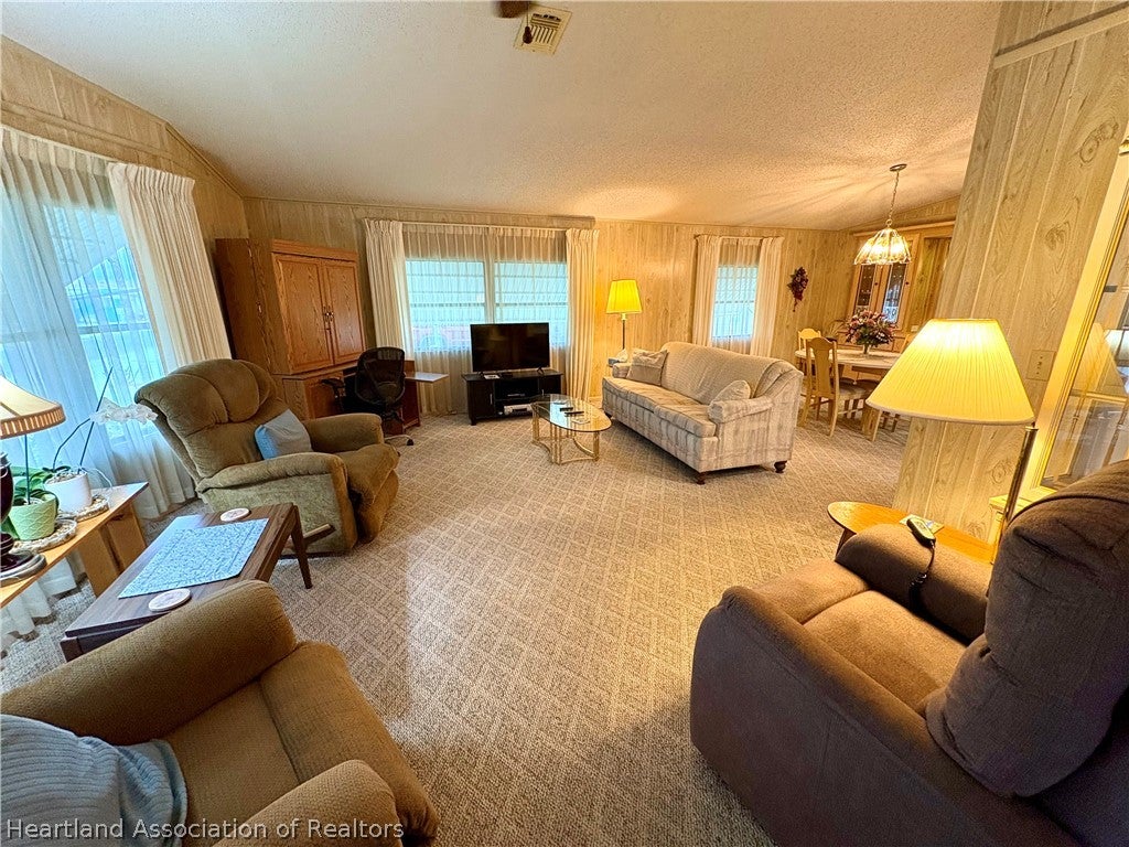 2952 Las Vegas Blvd, Sebring, FL 33870 photo