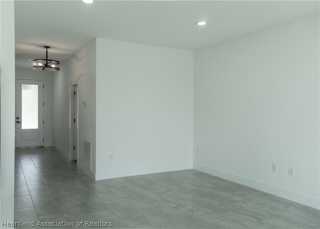 7324 Rolling Hills Rd, Sebring, FL 33876 photo