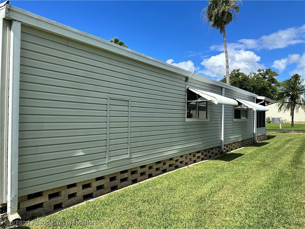 211 White Poplar Dr, Sebring, FL 33870 photo
