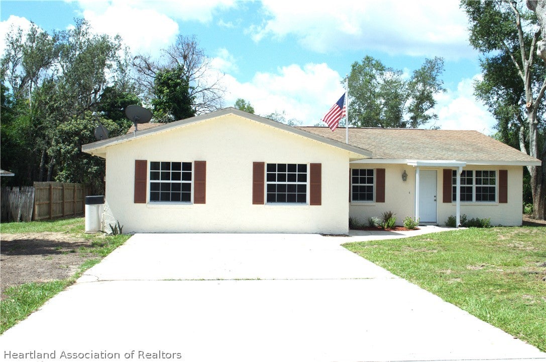 1971 Myakka Rd, Avon Park, FL 33825