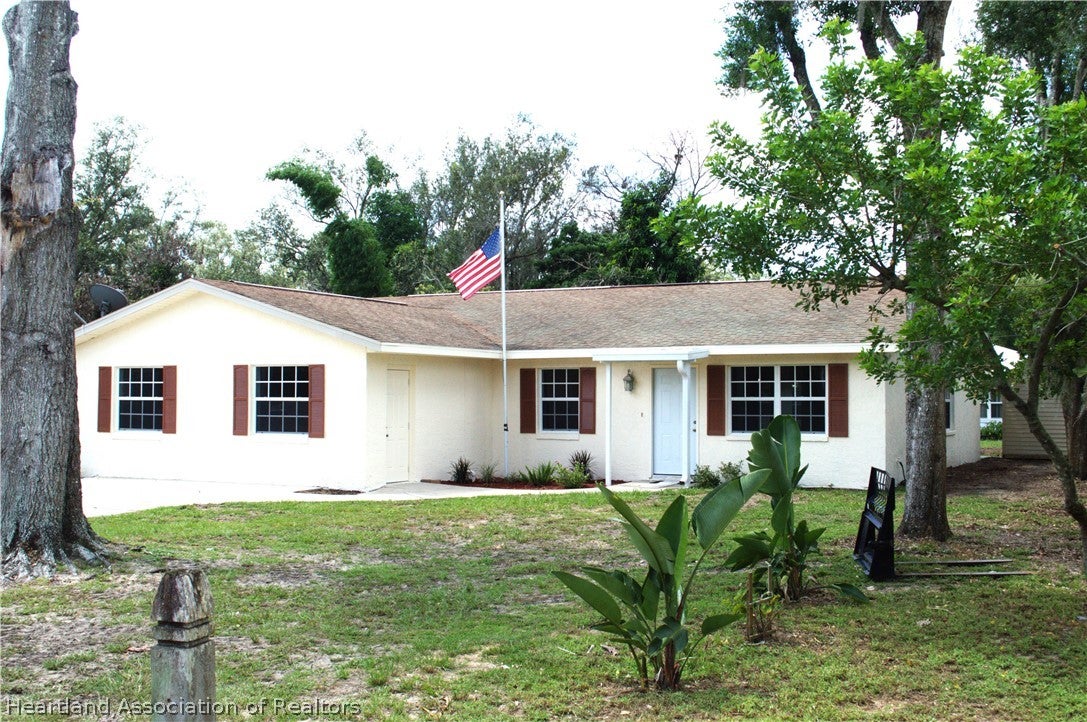 1971 W Myakka Rd, Avon Park, FL 33825 photo