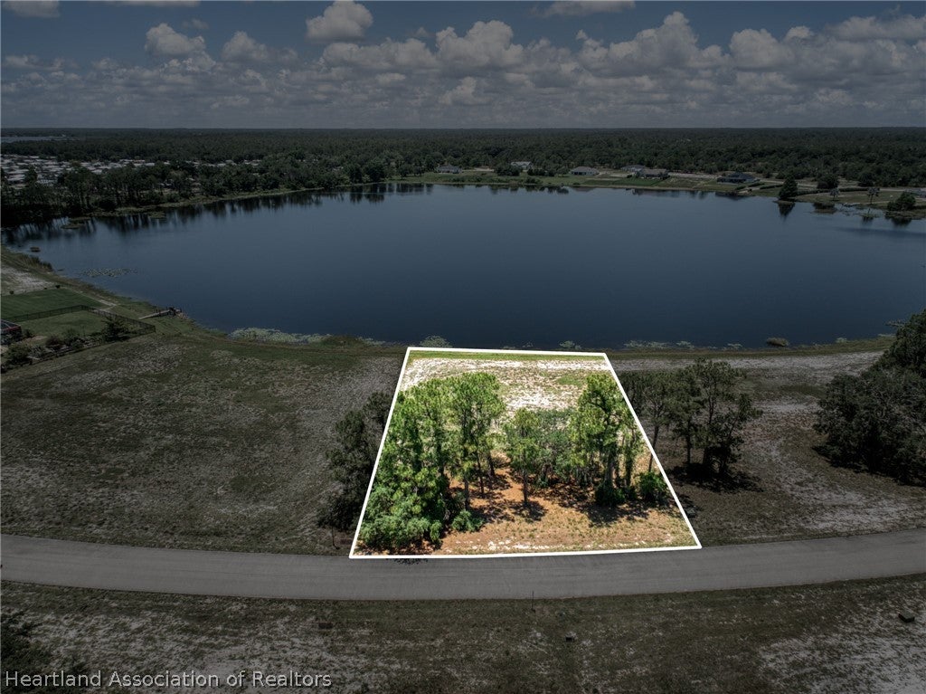 5041 Lake Regency Dr, Sebring, FL 33875 photo