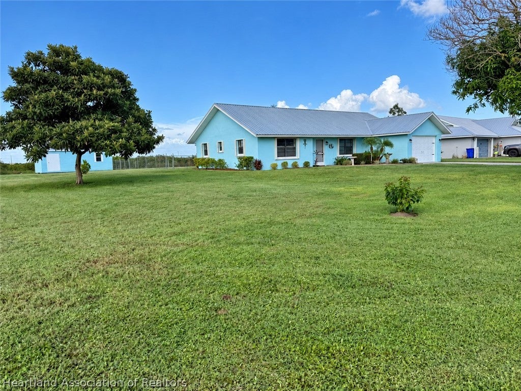 4 Tall Oaks Trl, Lake Placid, FL 33852 photo