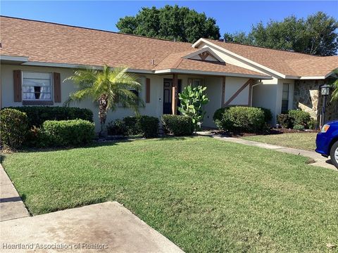 Single Family Residence in Sebring FL 4604 Mercado Drive.jpg