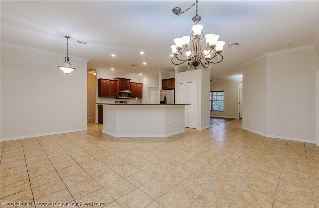 1701 Marigold Ave, Sebring, FL 33875 photo