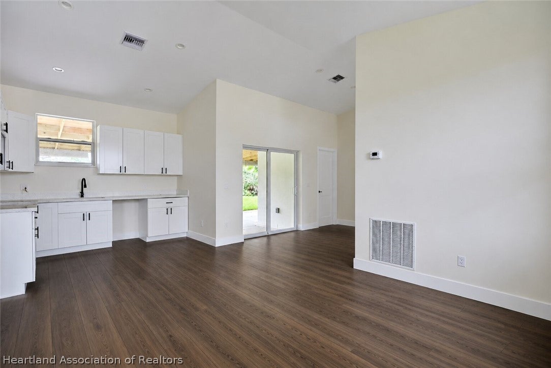 111 Gull Ave, Lake Placid, FL 33852 photo