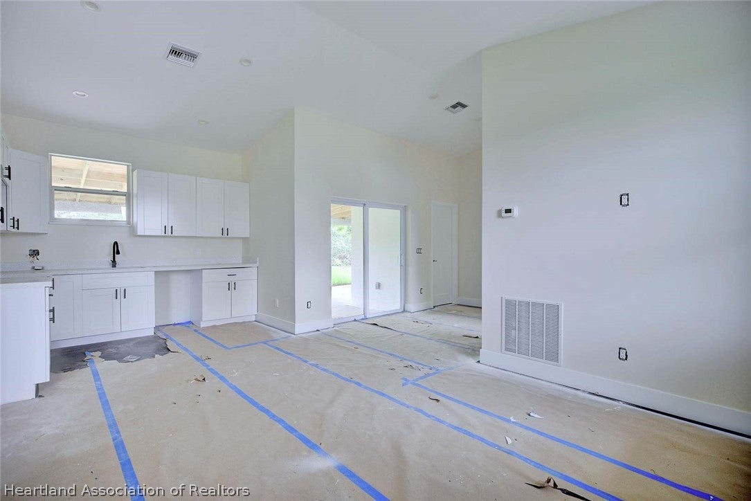 111 Gull Ave, Lake Placid, FL 33852 photo