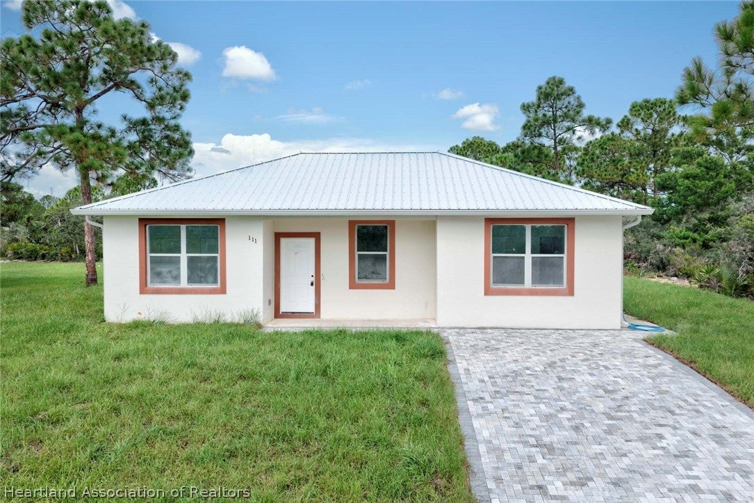 111 Gull Ave, Lake Placid, FL 33852