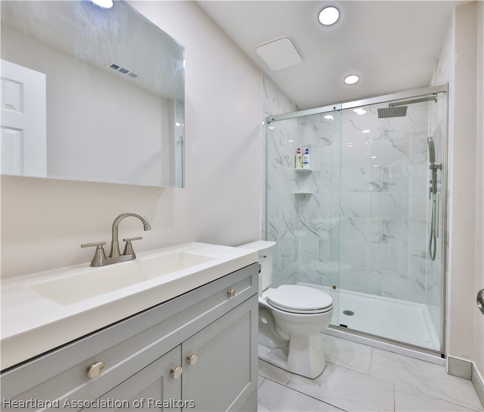 6407 Lakeside Dr, Sebring, FL 33875 photo