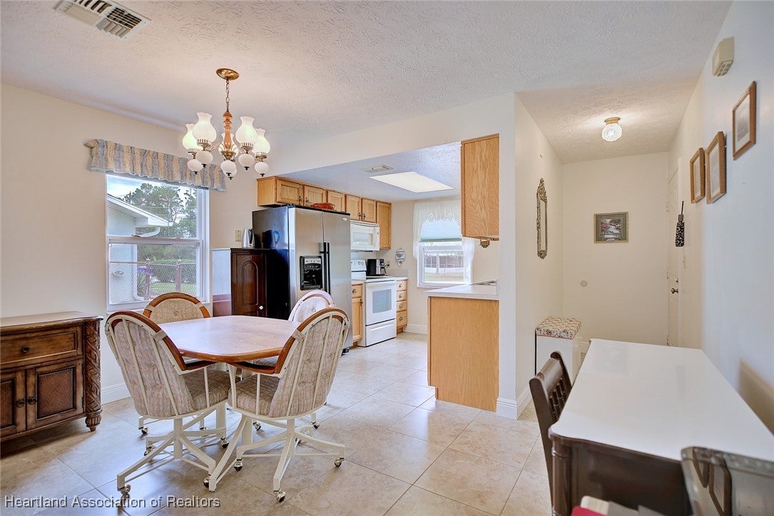 1815 Key Lake Dr, Sebring, FL 33875 photo