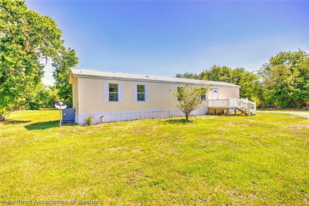 1824 Leisure Dr, Lorida, FL 33857 photo
