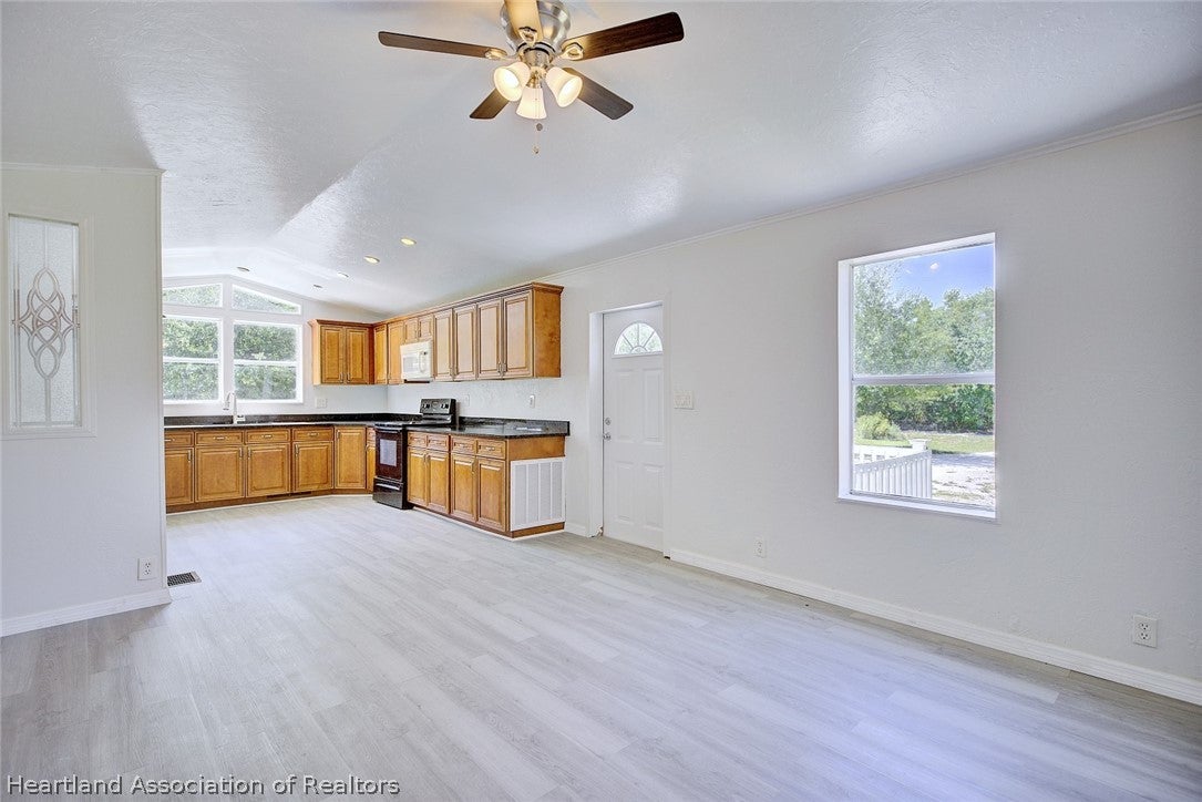 1824 Leisure Dr, Lorida, FL 33857 photo