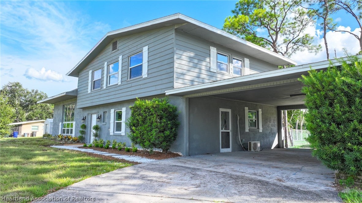 2415 Sunset Dr, Sebring, FL 33870