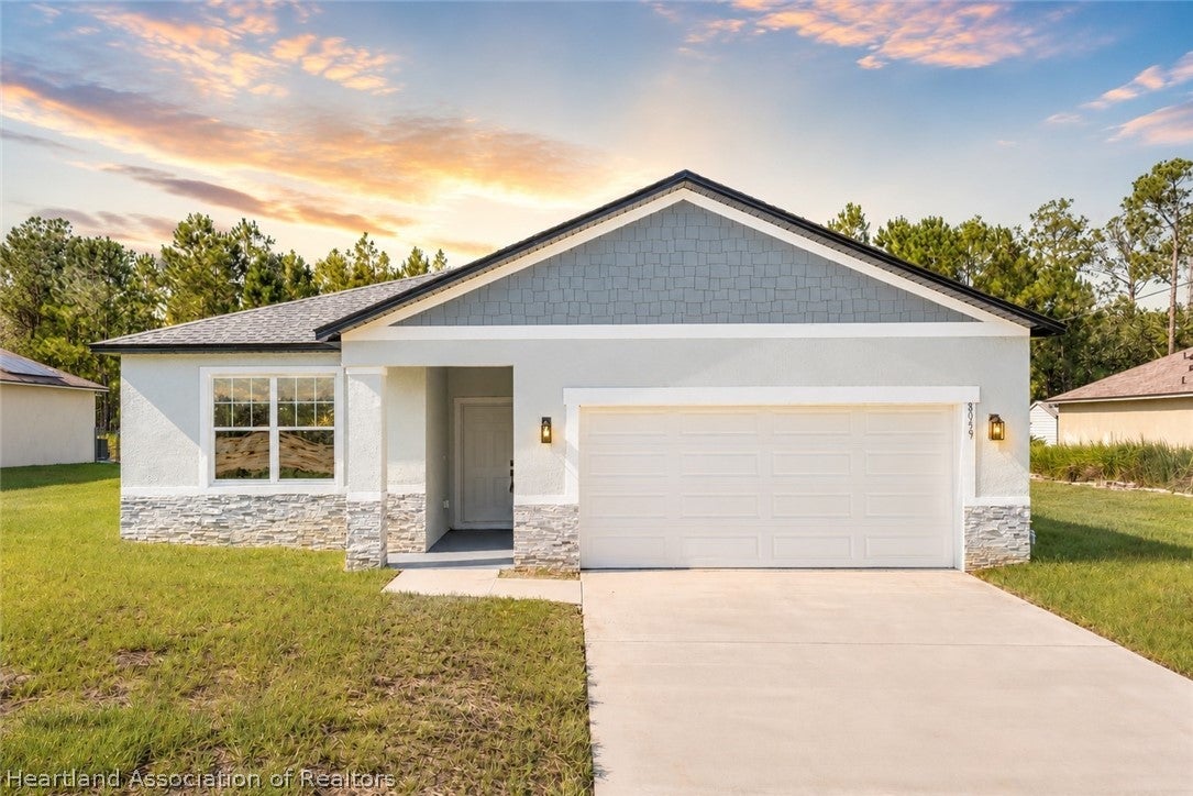 8059 Ancha St, Sebring, FL 33872