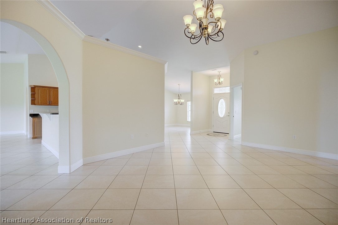 6227 Columbus Blvd, Sebring, FL 33872 photo