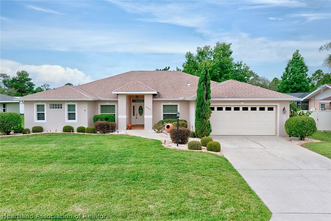 6227 Columbus Blvd, Sebring, FL 33872