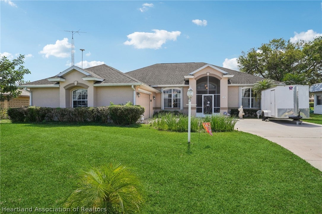 107 Orange Rd, Lake Placid, FL 33852 photo