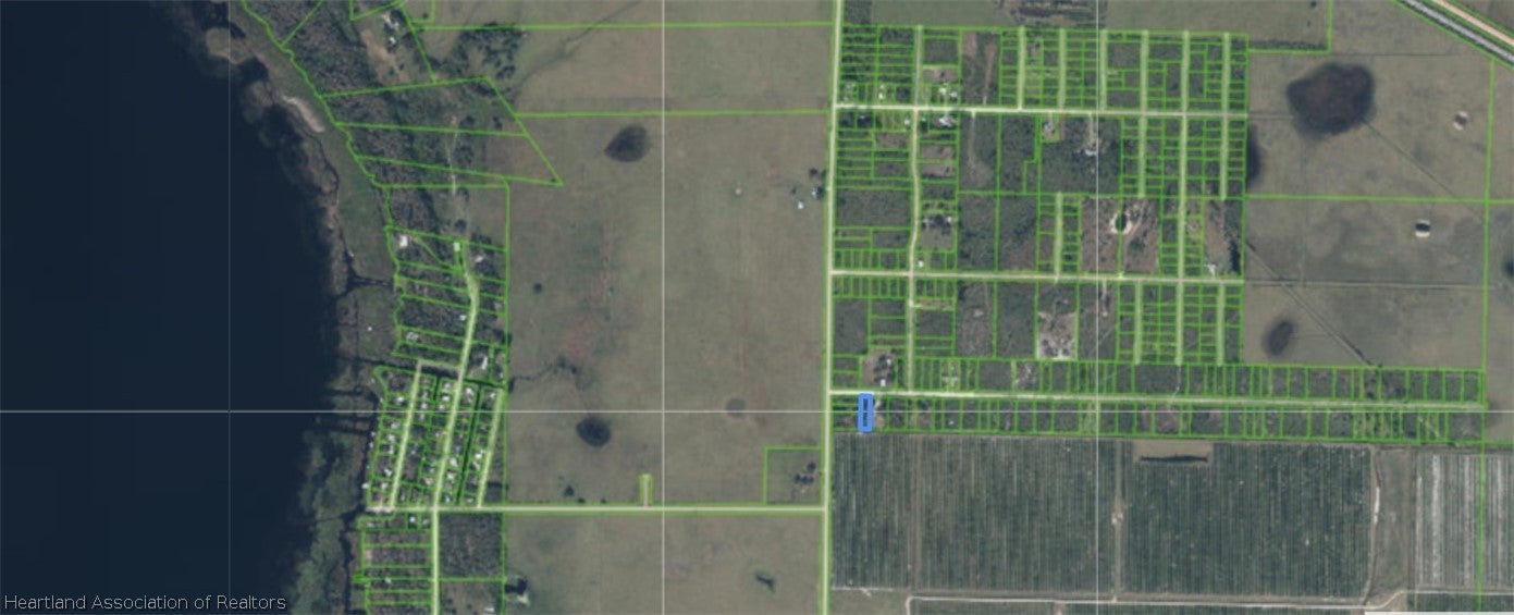 2609 Hacienda Dr, Lorida, FL 33857 photo